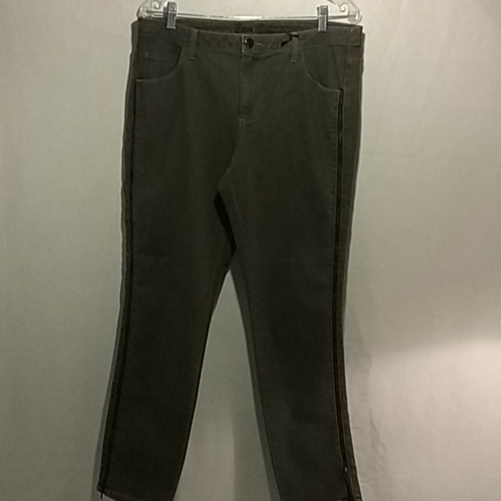 Bisou Bisou women's grey jeans size 12